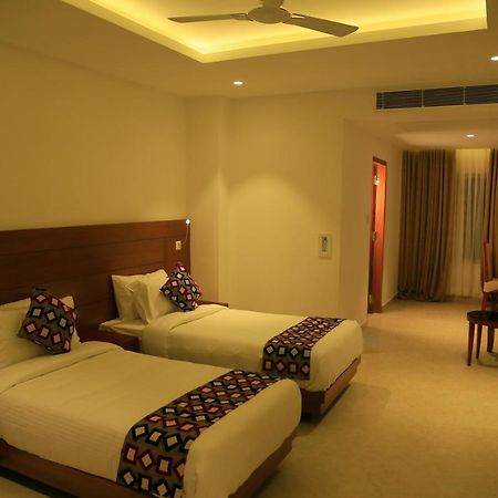 Hotel Victoria International Kattappana 外观 照片