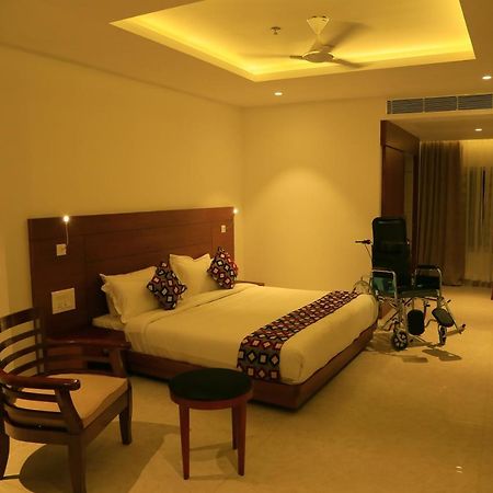 Hotel Victoria International Kattappana 外观 照片